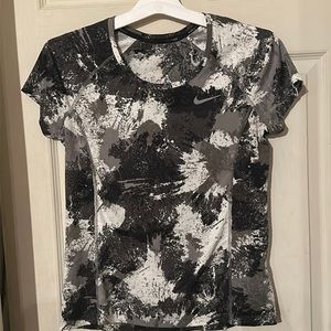 Nike Dri-Fit shirt S